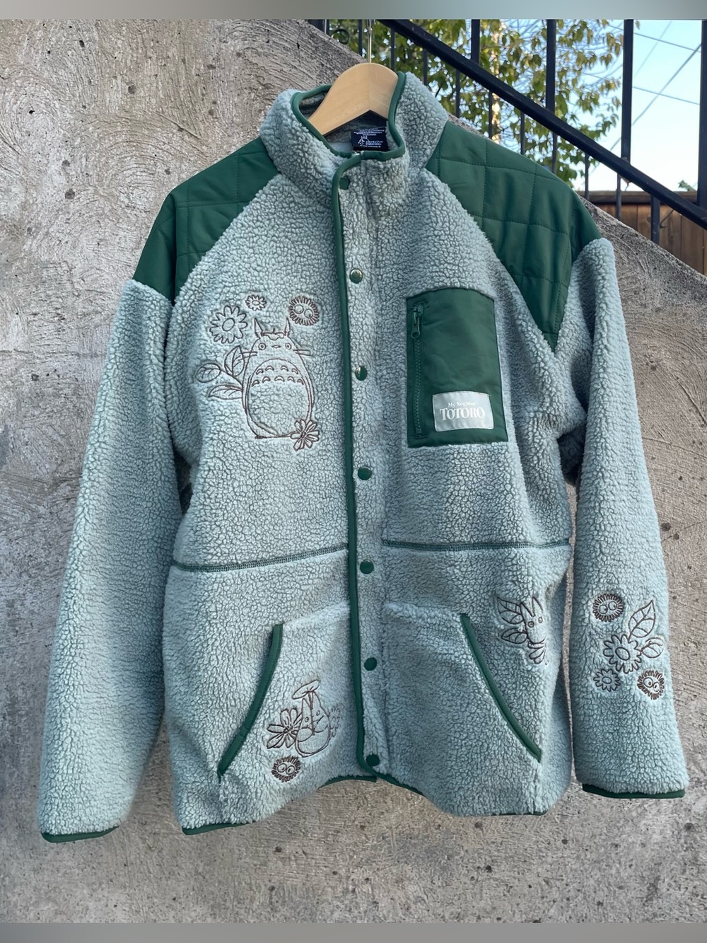 Studio Ghibli My Neighbor Totoro green sherpa snap button fleece jacket small